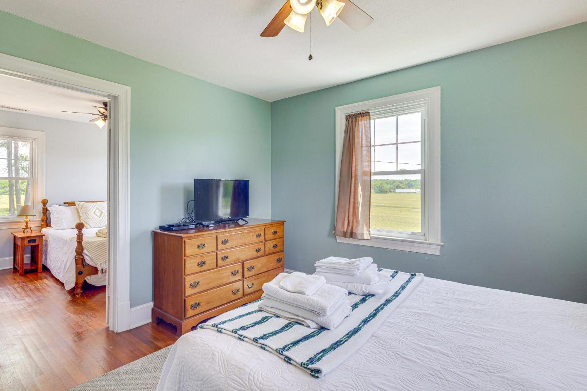 Updated Cape Charles Home About 2 Mi To Beachfront! Exterior photo