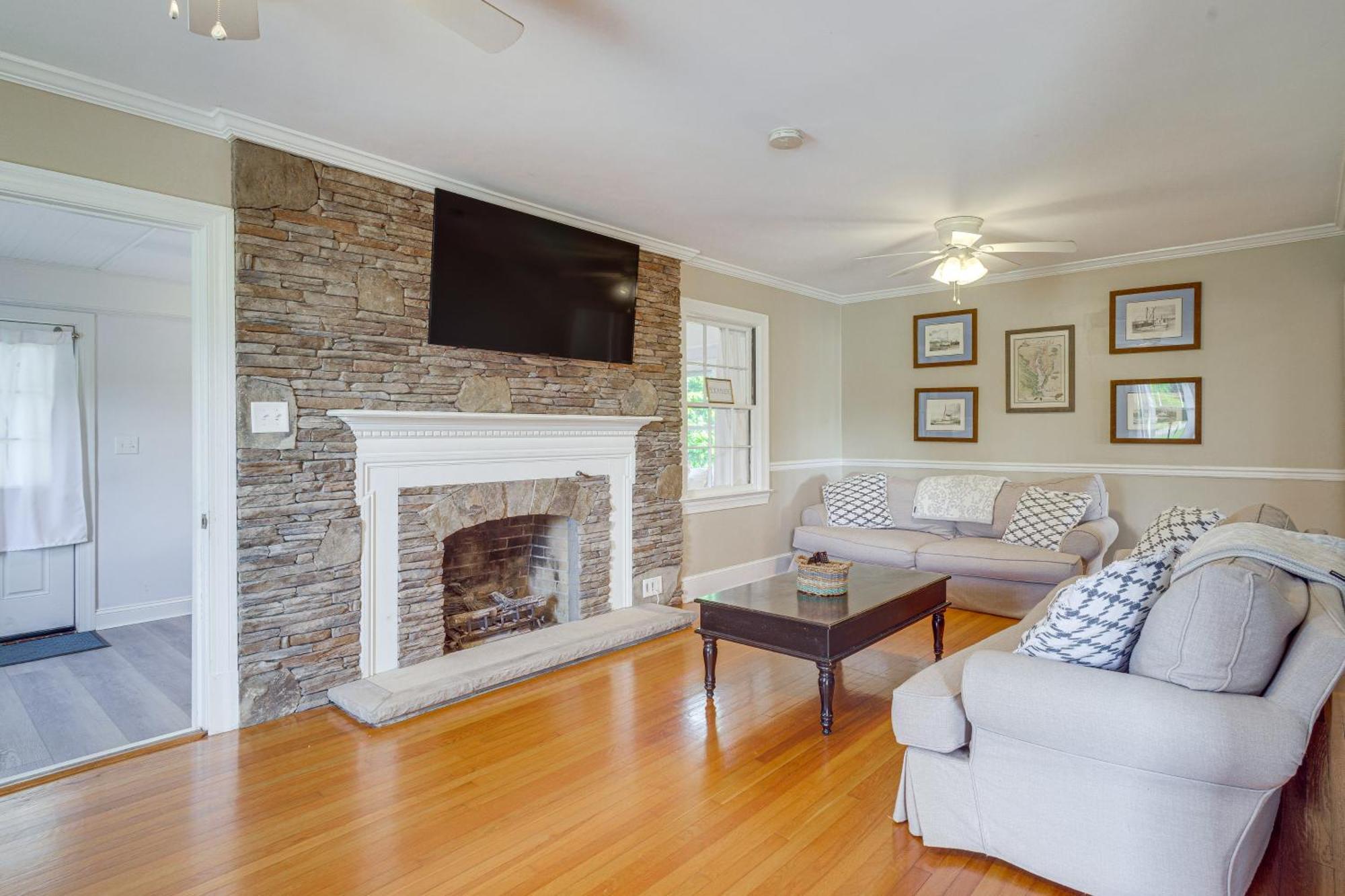 Updated Cape Charles Home About 2 Mi To Beachfront! Exterior photo